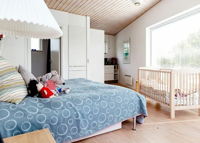 Architect Design With Nature's Touch In Forest Tatil Evi *